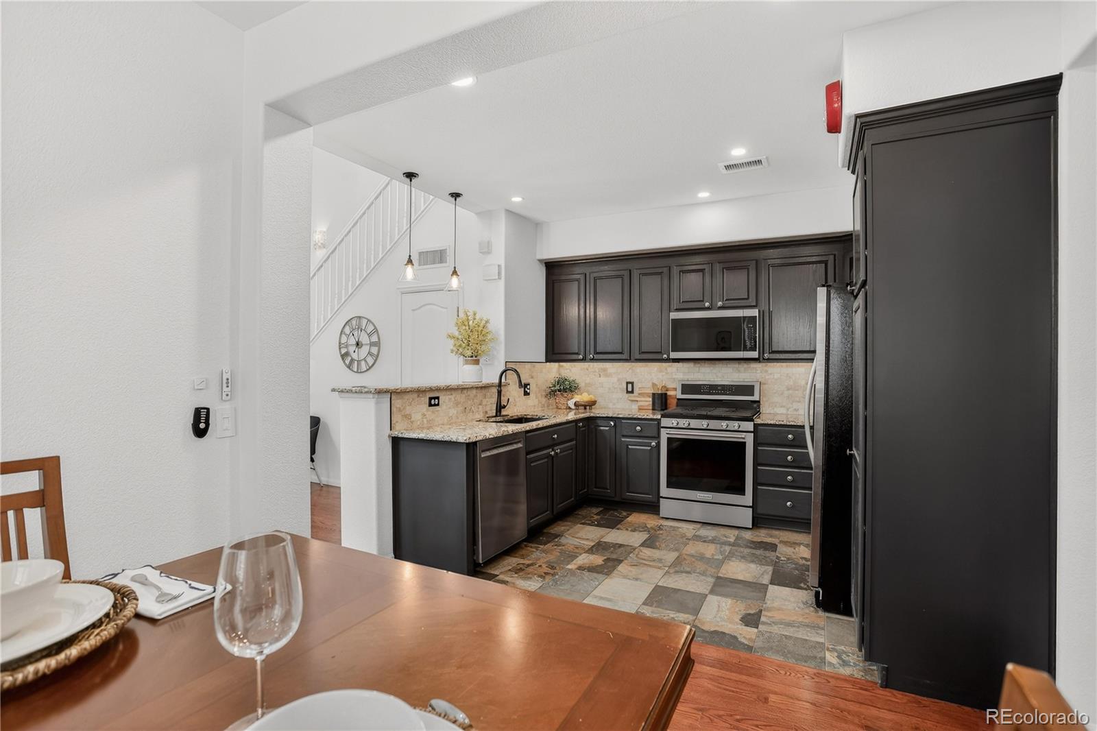 MLS Image #10 for 3851  stonebrush drive,littleton, Colorado