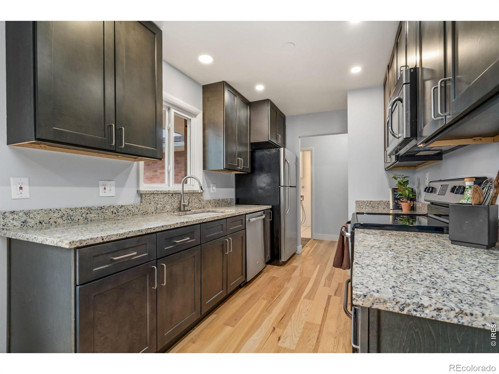 MLS Image #10 for 824  timber lane,fort collins, Colorado