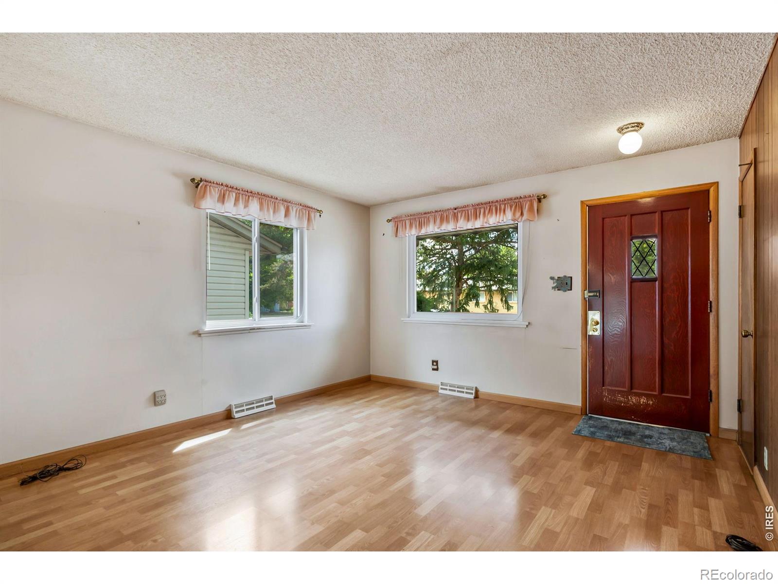 MLS Image #2 for 1038  aspen street,longmont, Colorado