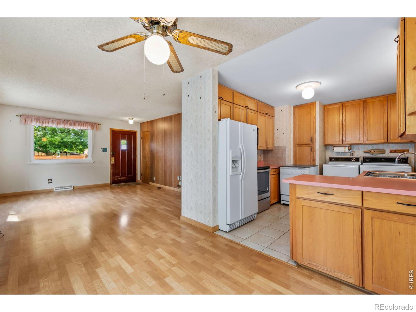 MLS Image #4 for 1038  aspen street,longmont, Colorado