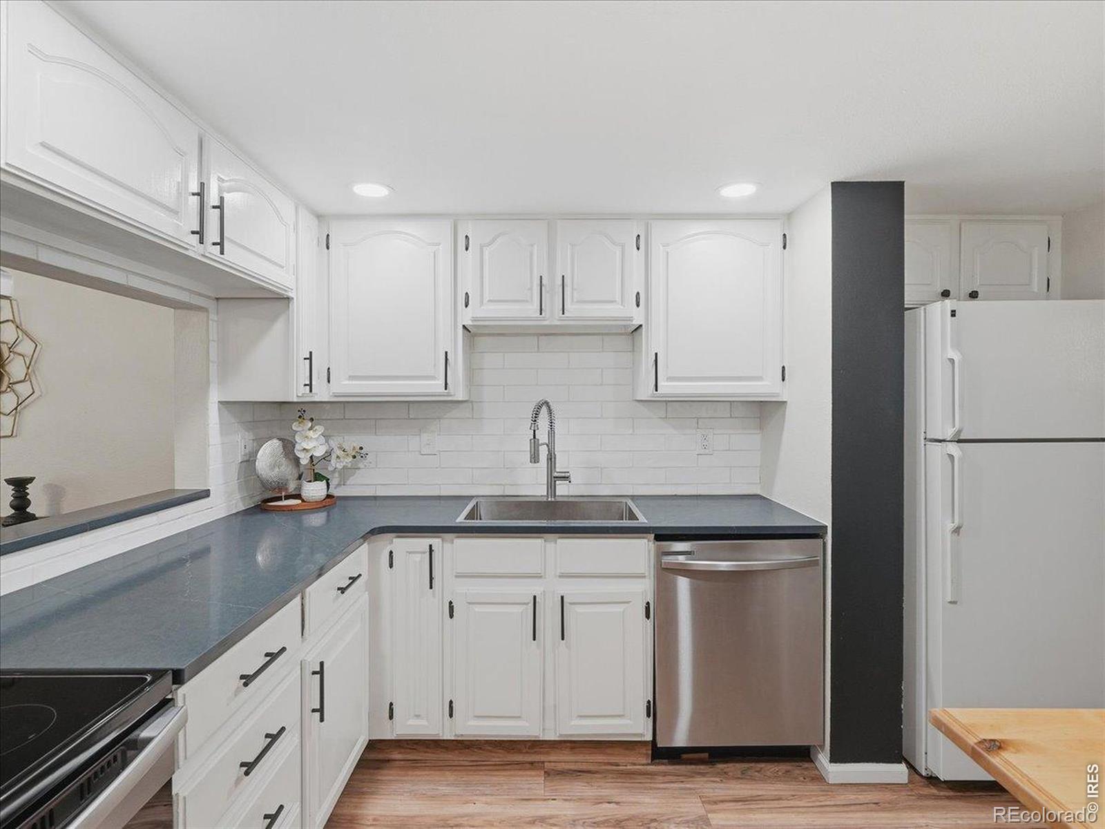 MLS Image #11 for 2924  ross drive,fort collins, Colorado
