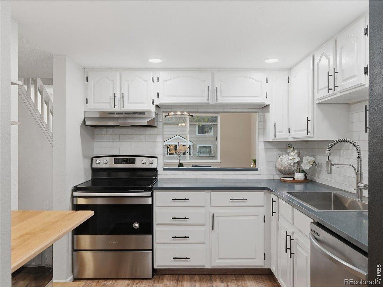 MLS Image #12 for 2924  ross drive,fort collins, Colorado