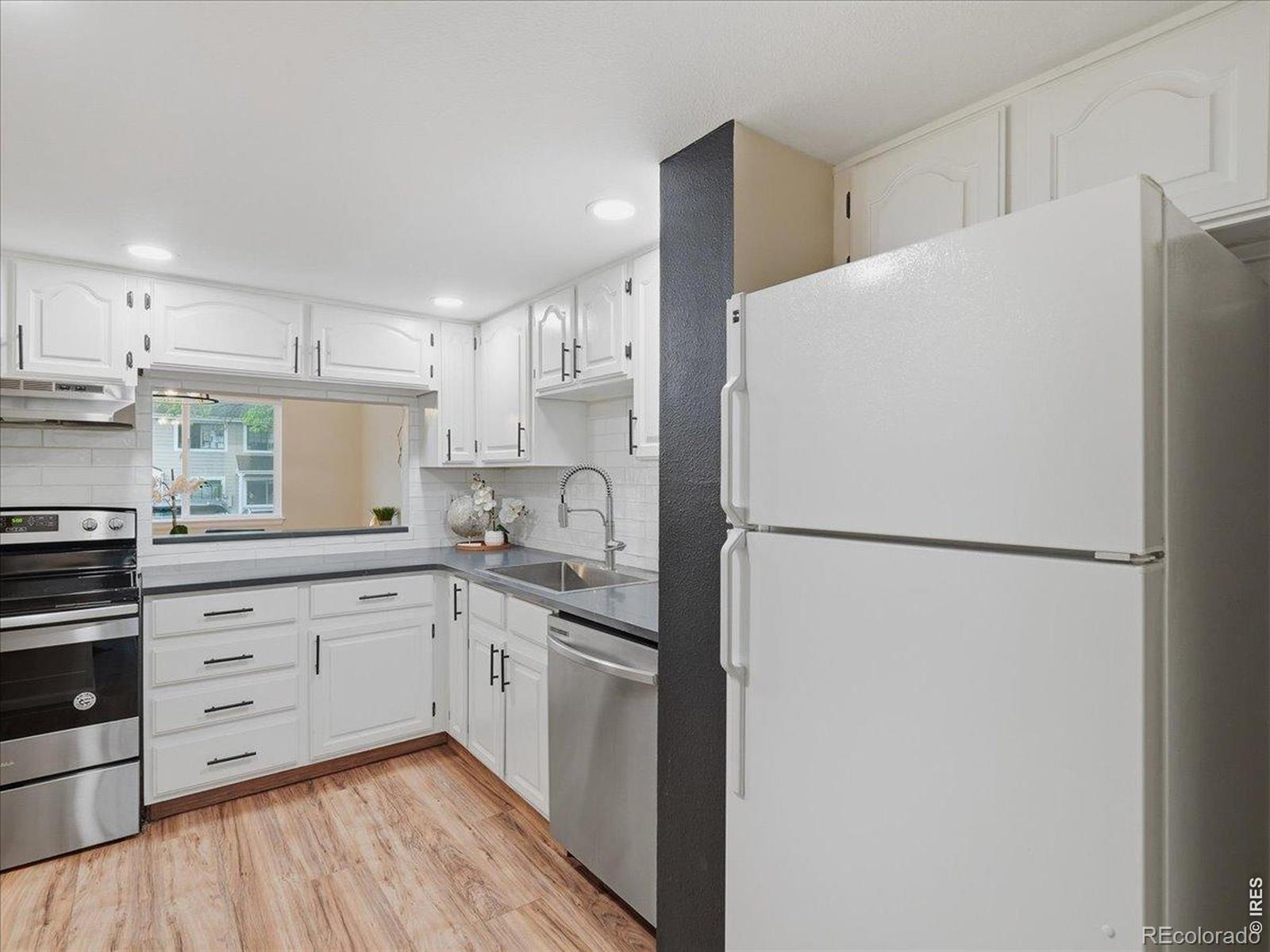 MLS Image #14 for 2924  ross drive,fort collins, Colorado