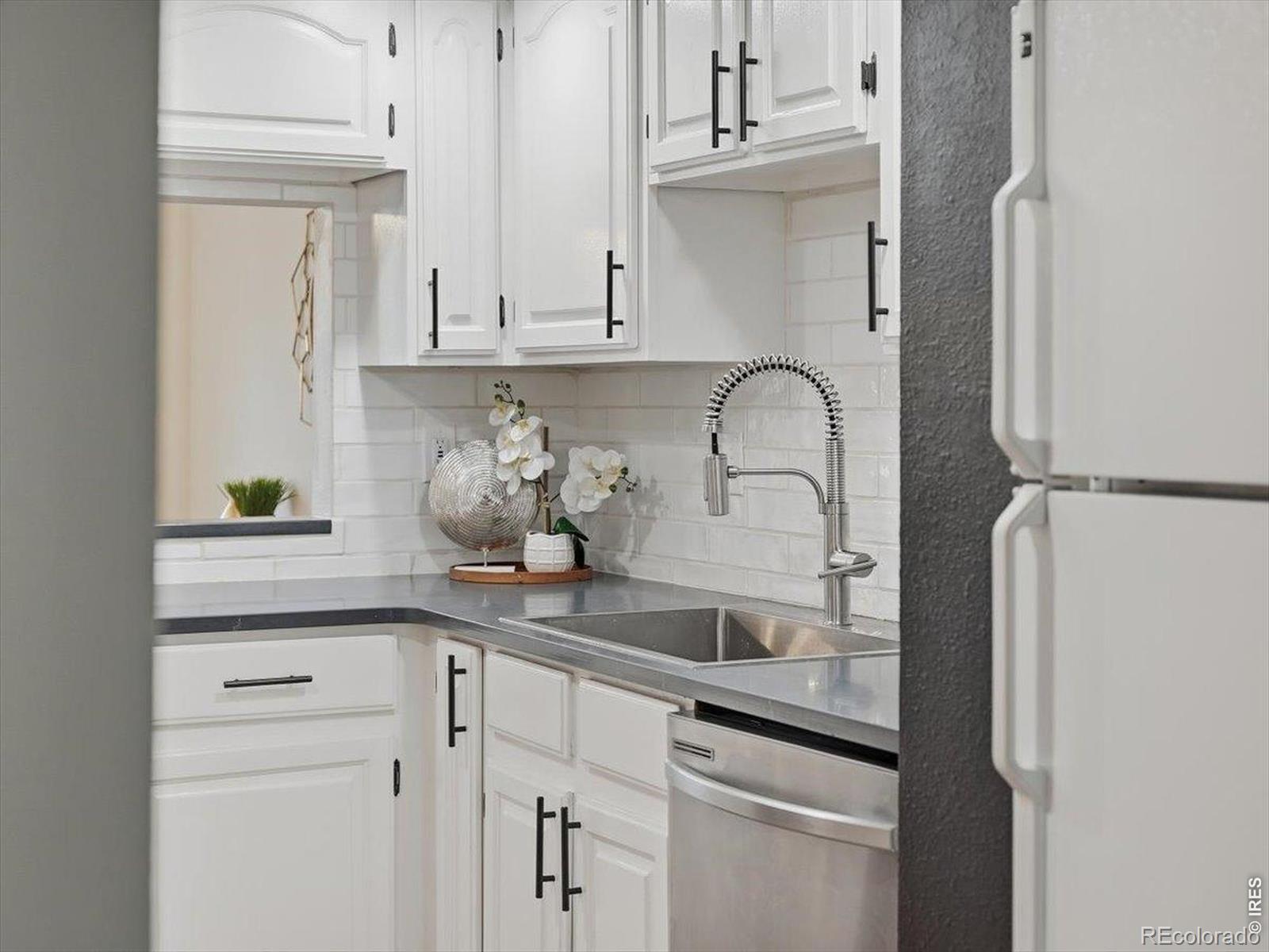 MLS Image #16 for 2924  ross drive,fort collins, Colorado