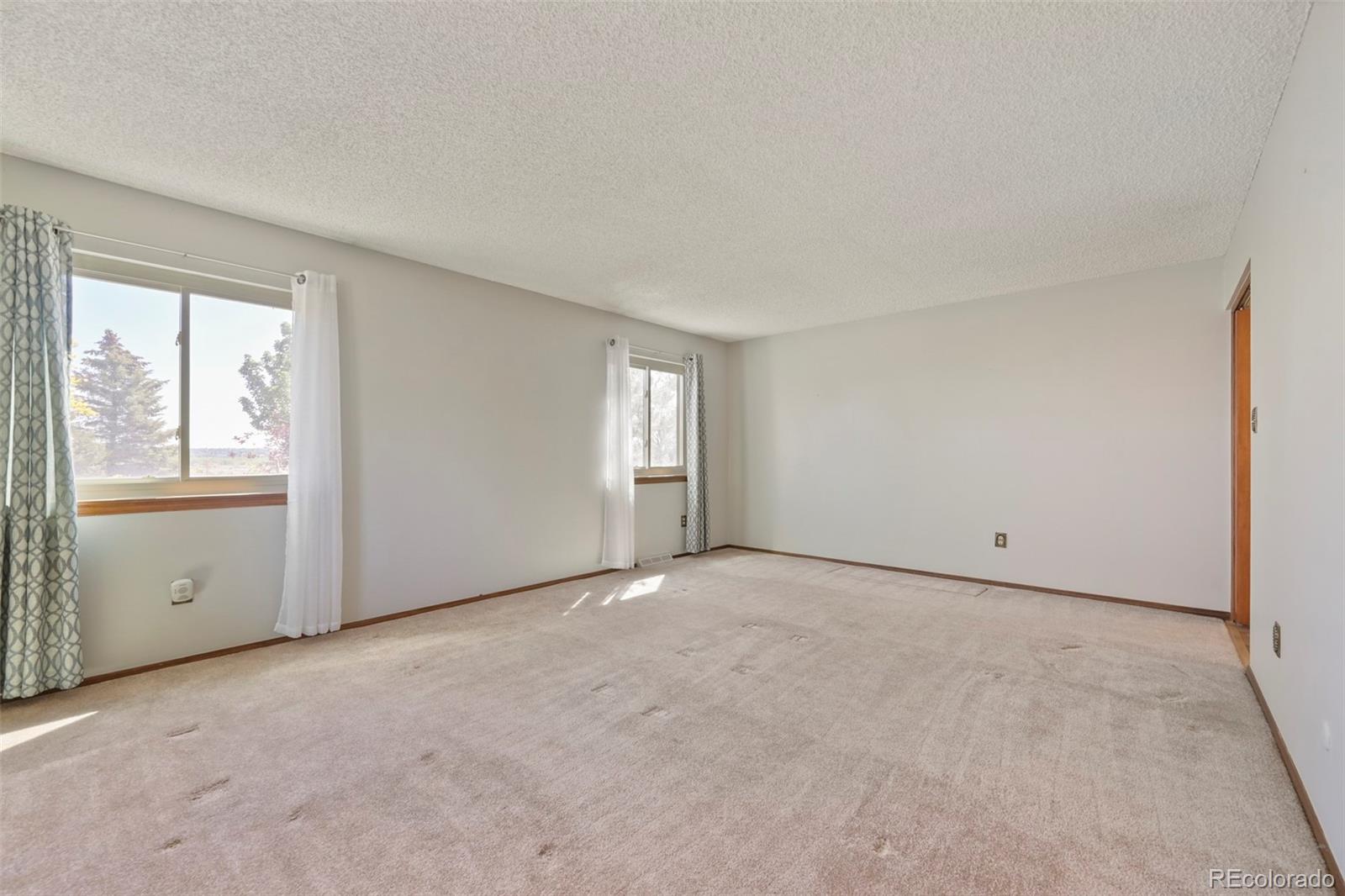 MLS Image #13 for 11468 e berry drive,englewood, Colorado