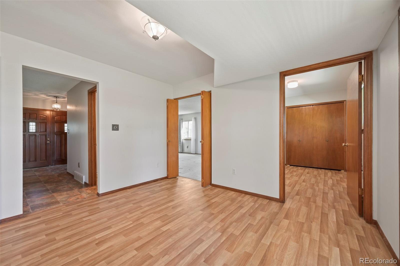 MLS Image #3 for 11468 e berry drive,englewood, Colorado