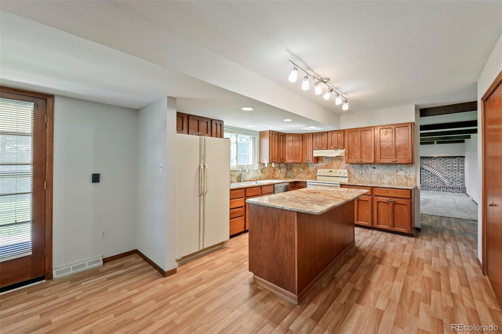 MLS Image #6 for 11468 e berry drive,englewood, Colorado