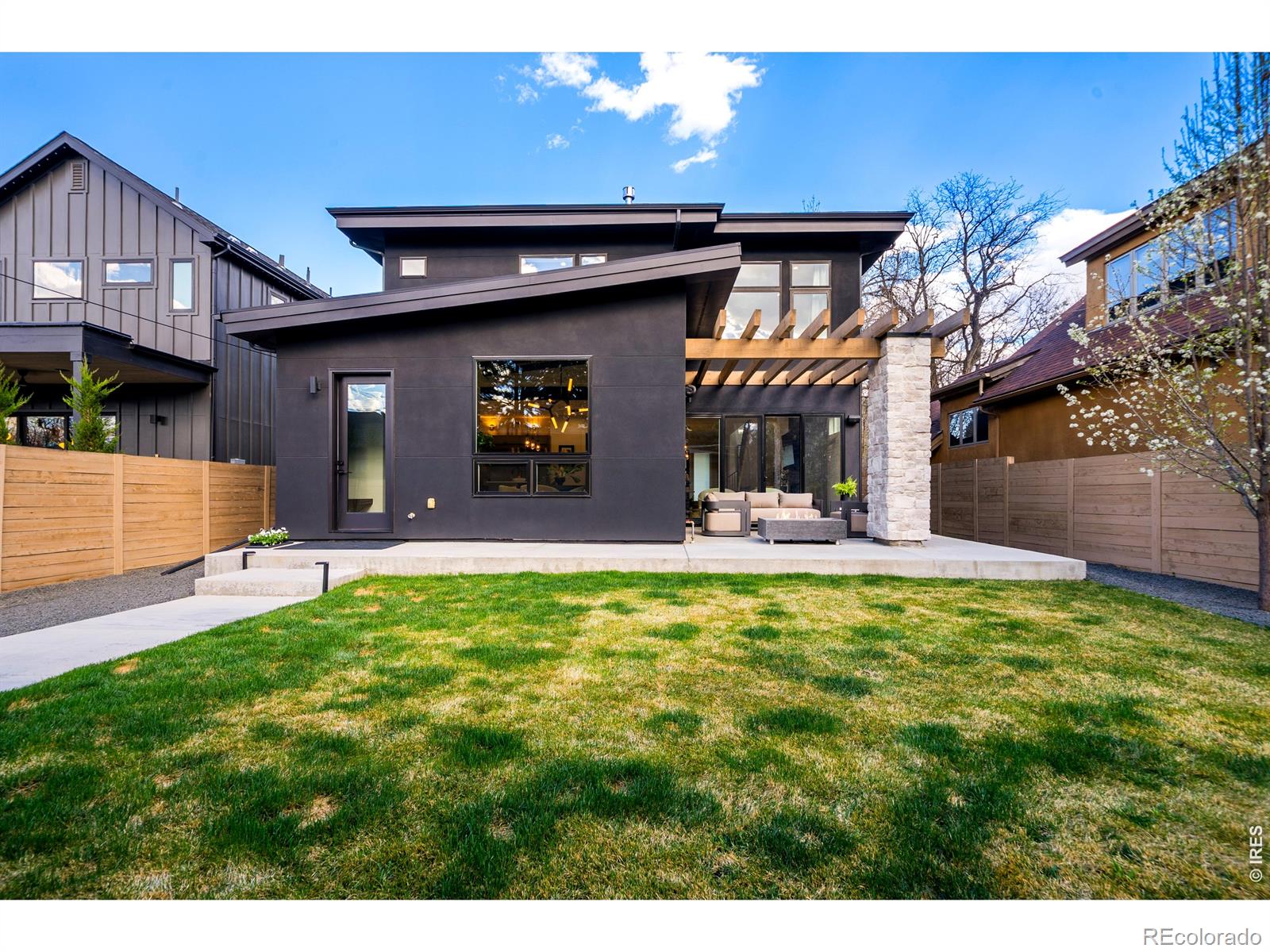 MLS Image #27 for 1983 s saint paul street,denver, Colorado