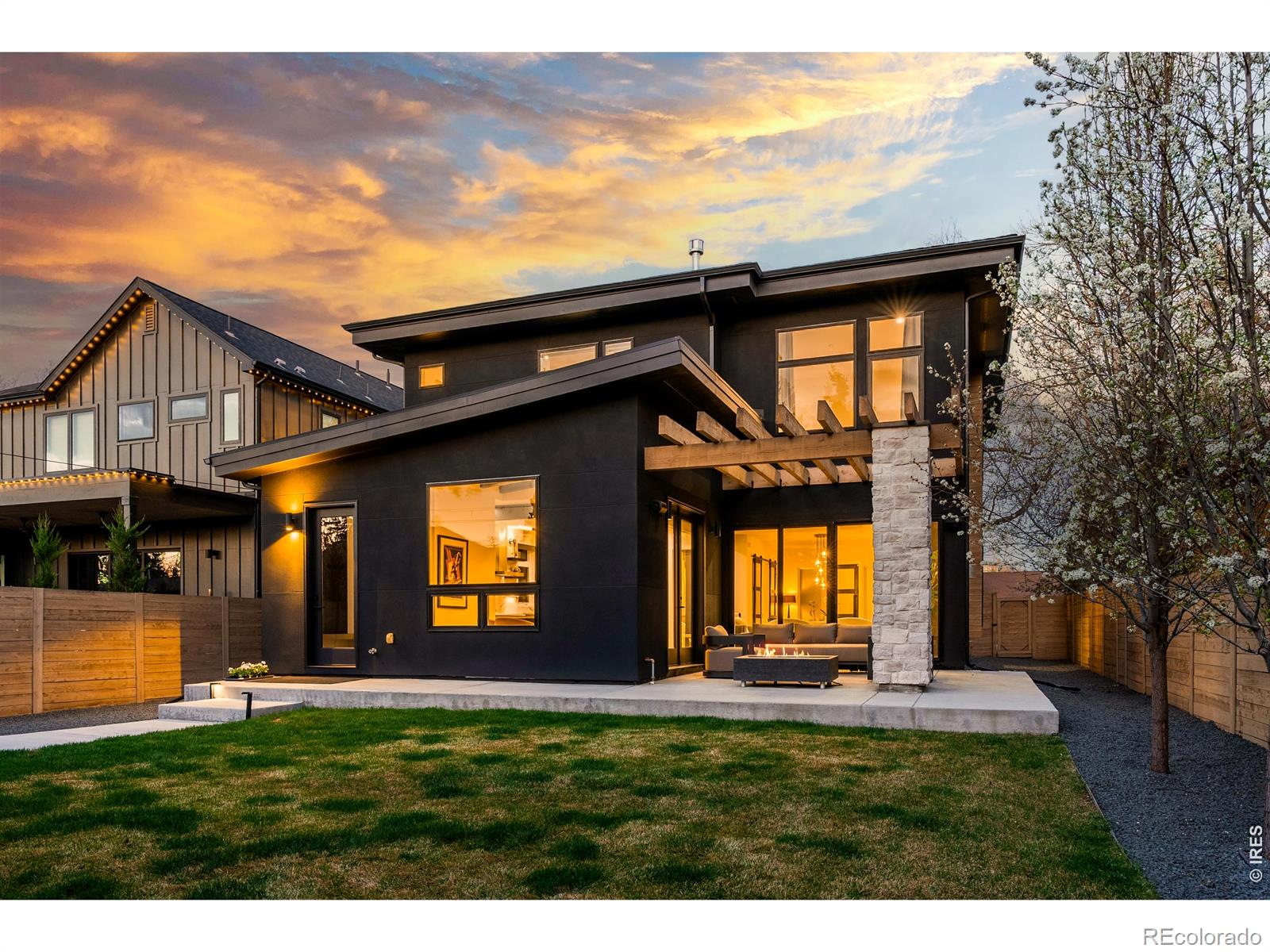 MLS Image #31 for 1983 s saint paul street,denver, Colorado