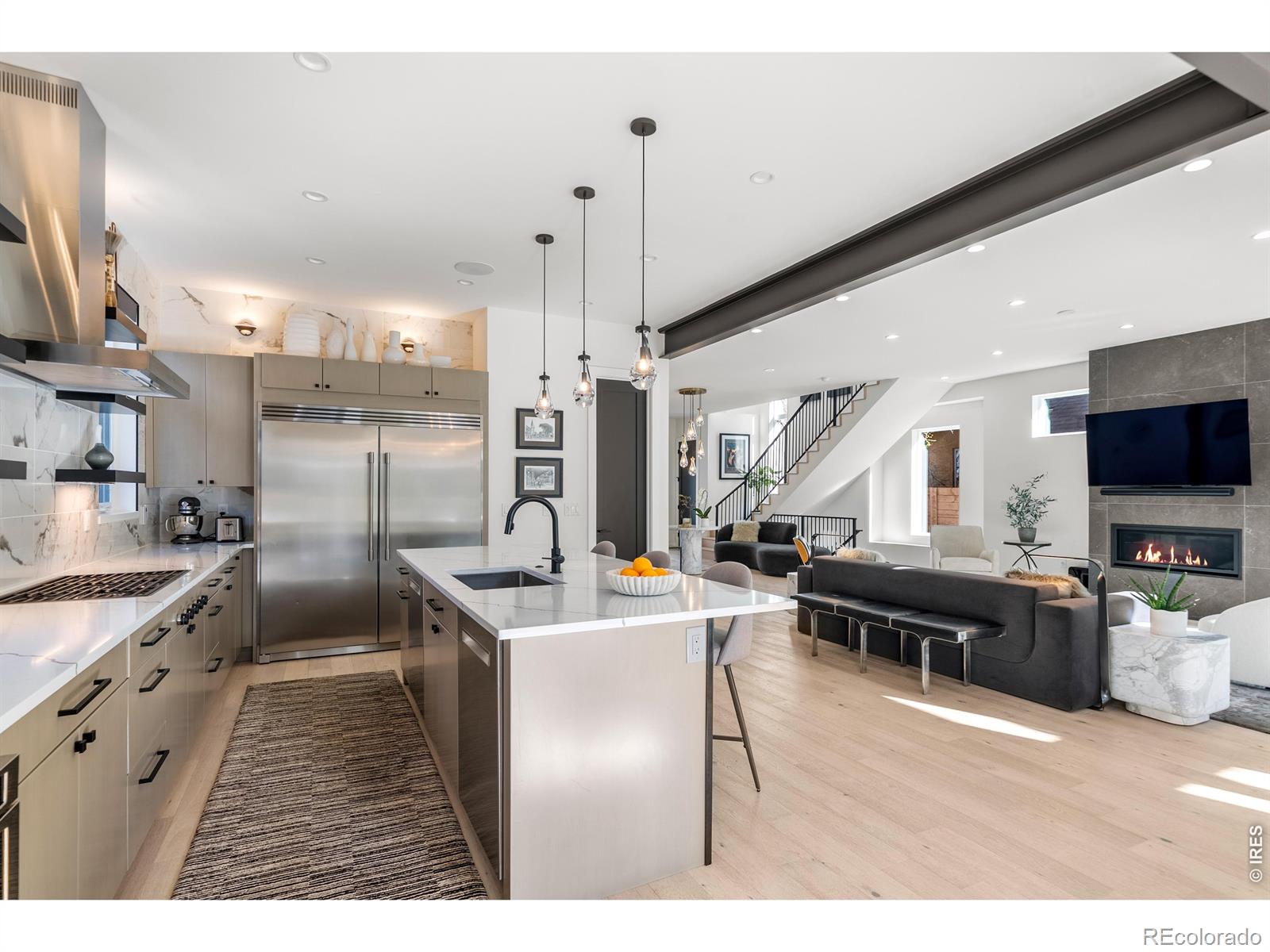 MLS Image #9 for 1983 s saint paul street,denver, Colorado