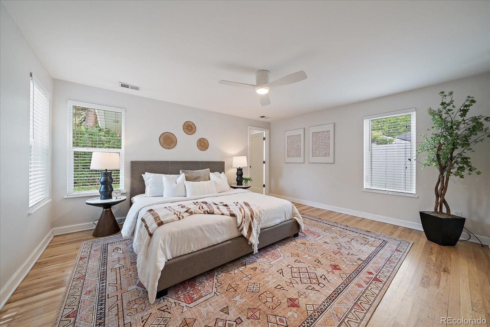 MLS Image #10 for 910  kearney street,denver, Colorado