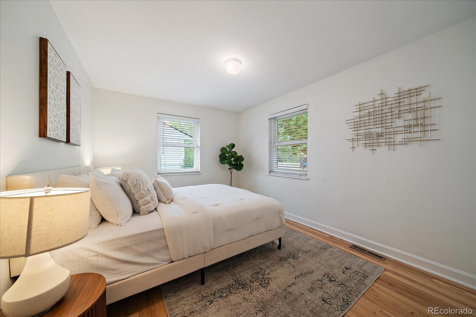 MLS Image #16 for 910  kearney street,denver, Colorado