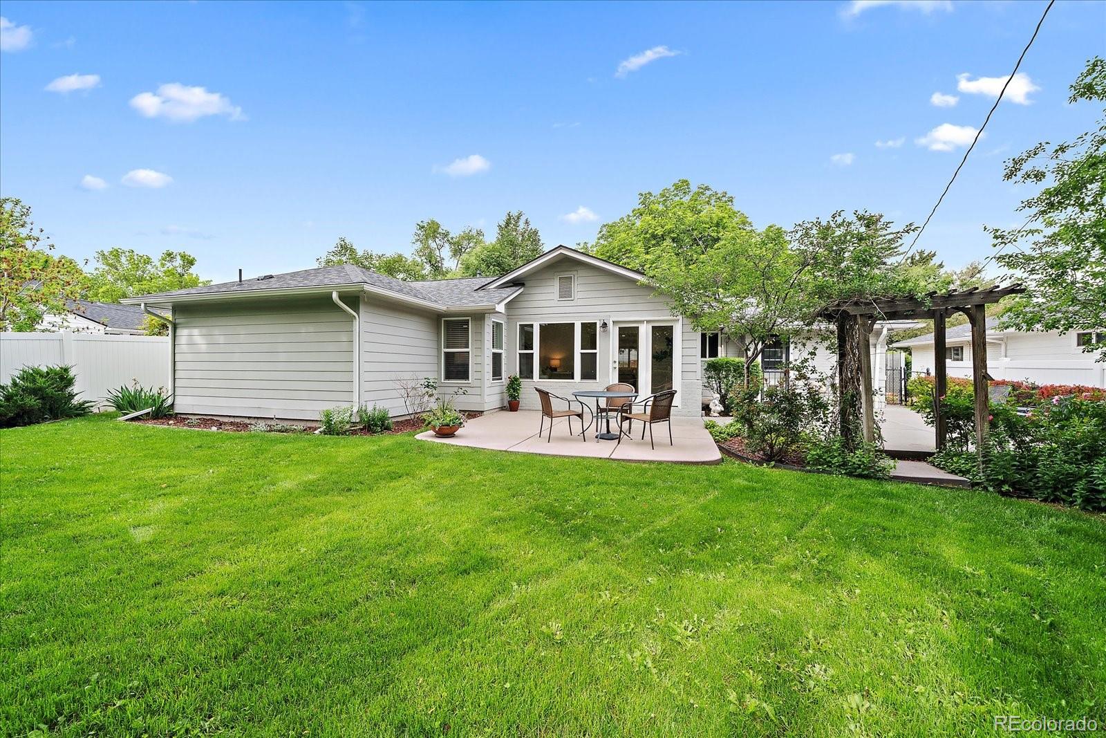 MLS Image #17 for 910  kearney street,denver, Colorado