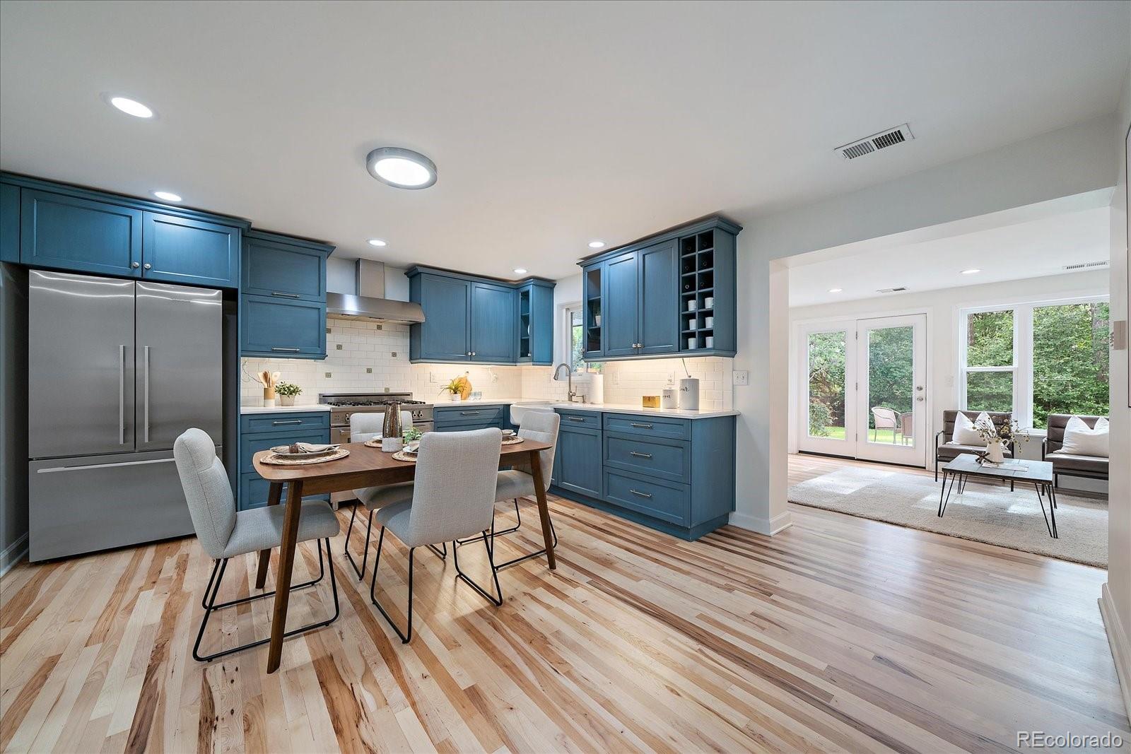 MLS Image #5 for 910  kearney street,denver, Colorado