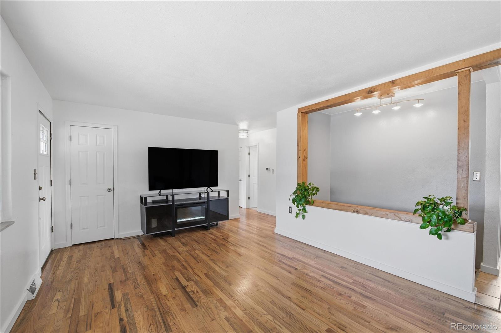 MLS Image #3 for 580 w 79th place,denver, Colorado