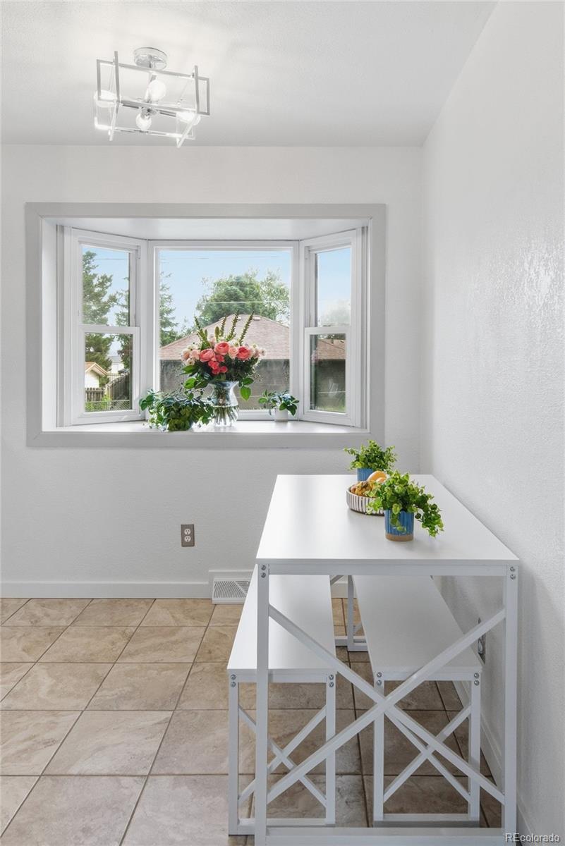 MLS Image #6 for 580 w 79th place,denver, Colorado