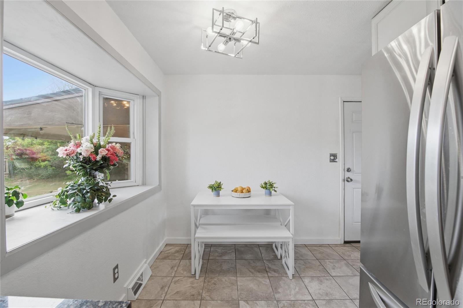 MLS Image #7 for 580 w 79th place,denver, Colorado