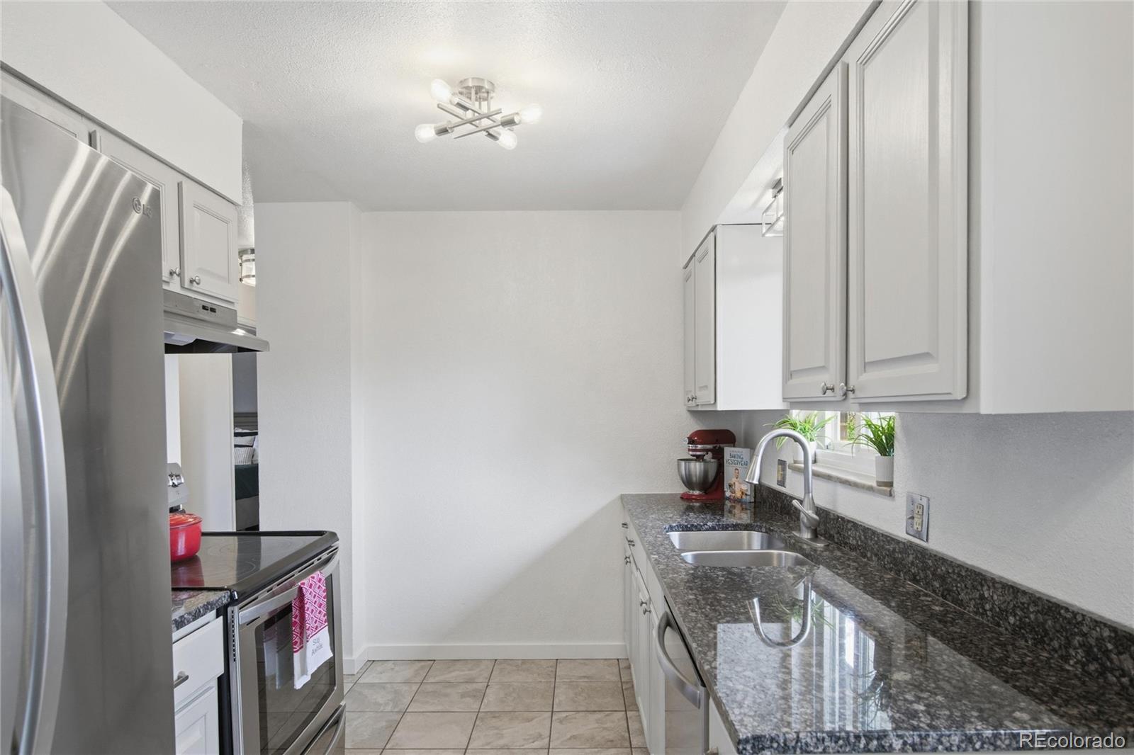 MLS Image #9 for 580 w 79th place,denver, Colorado