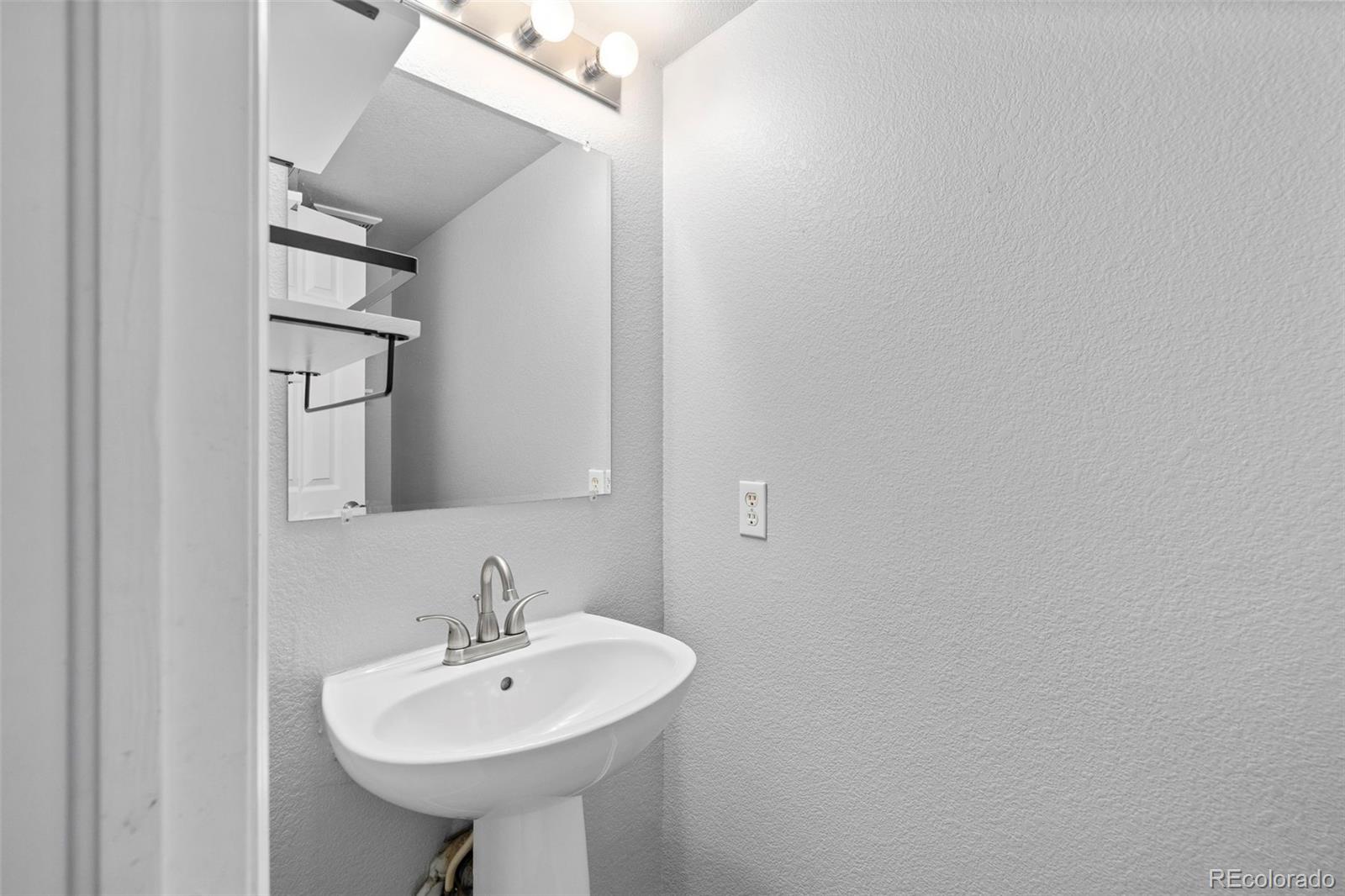 MLS Image #13 for 19770 e lasalle drive,aurora, Colorado