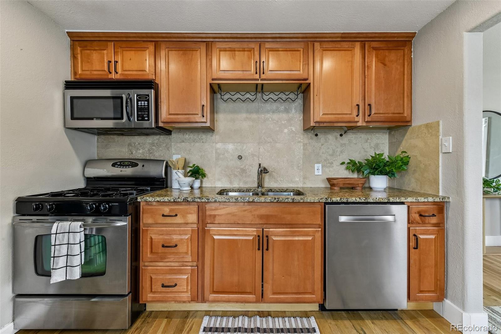 MLS Image #13 for 6930 w 54th avenue,arvada, Colorado