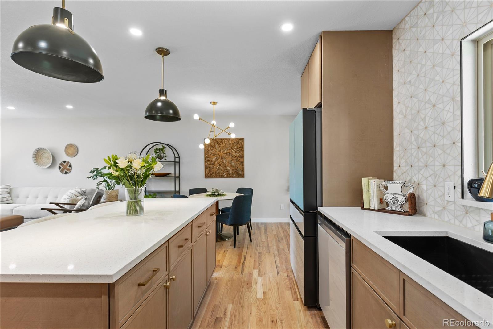 MLS Image #31 for 954 s ivy street,denver, Colorado