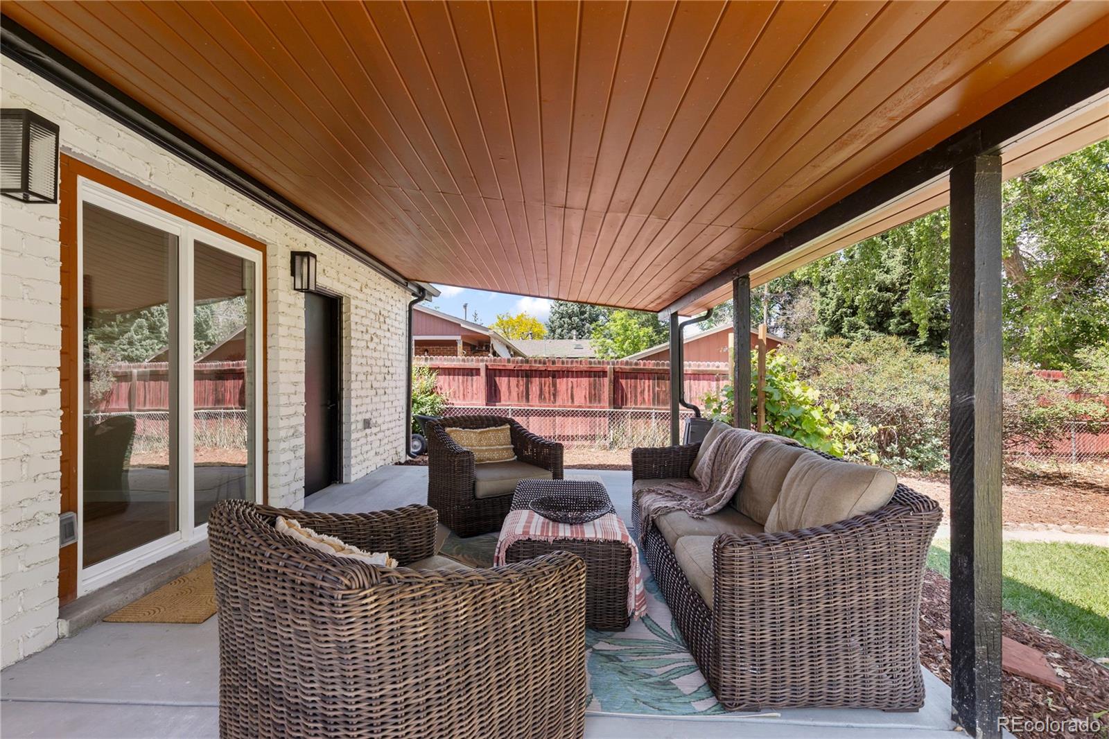MLS Image #49 for 954 s ivy street,denver, Colorado