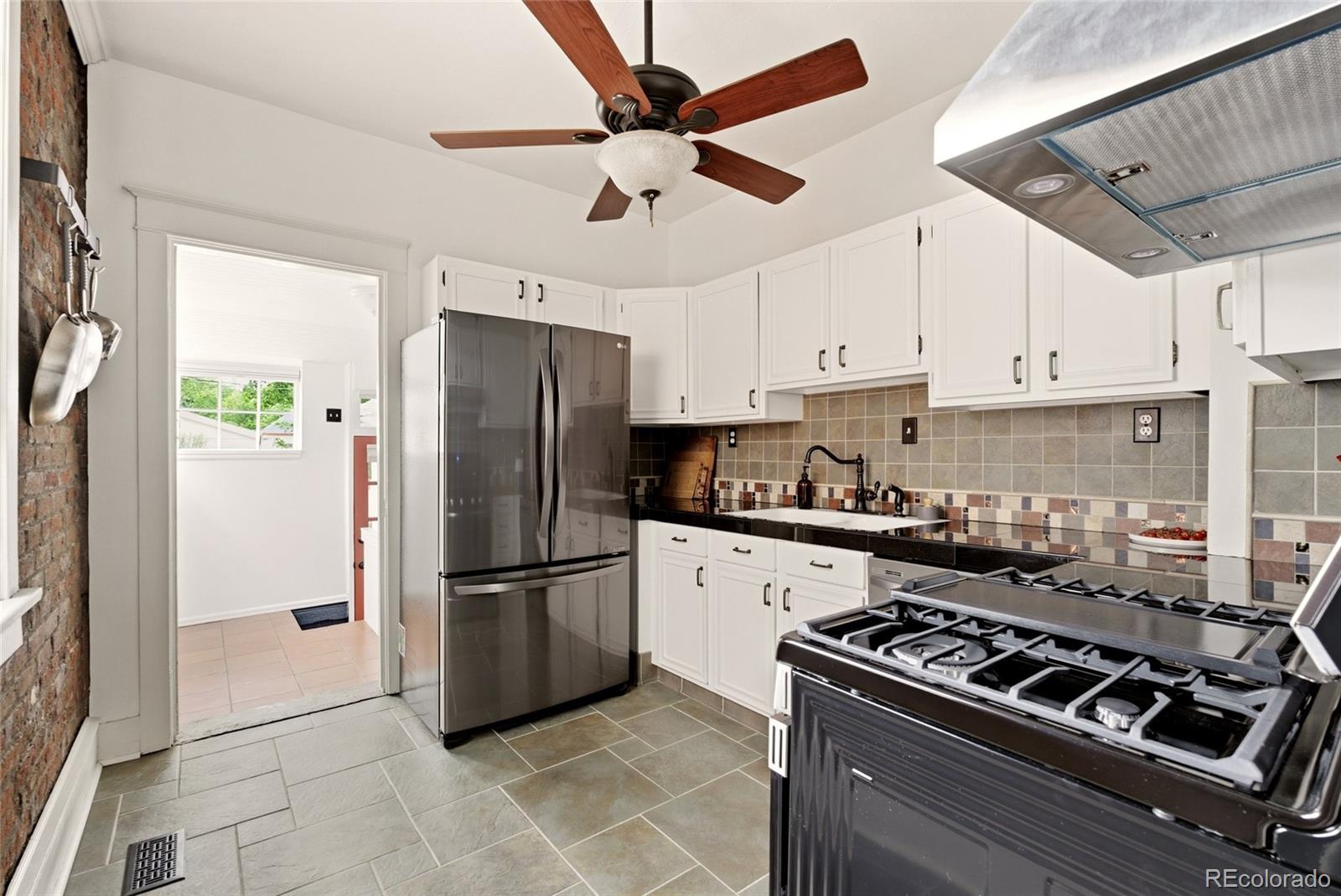 MLS Image #11 for 1063 s clarkson street,denver, Colorado