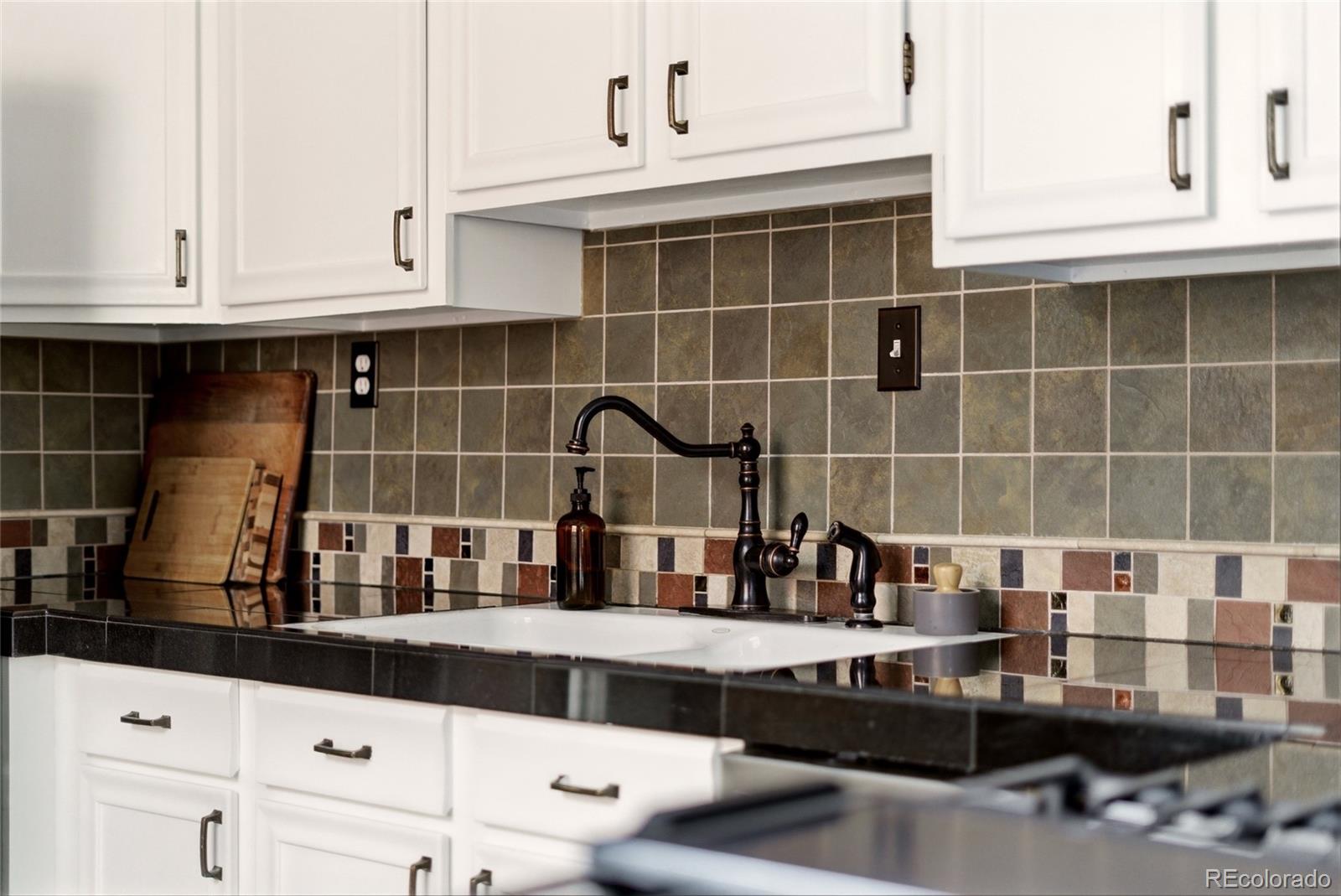 MLS Image #13 for 1063 s clarkson street,denver, Colorado