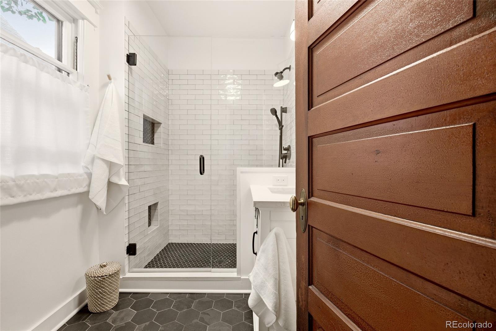 MLS Image #8 for 1063 s clarkson street,denver, Colorado