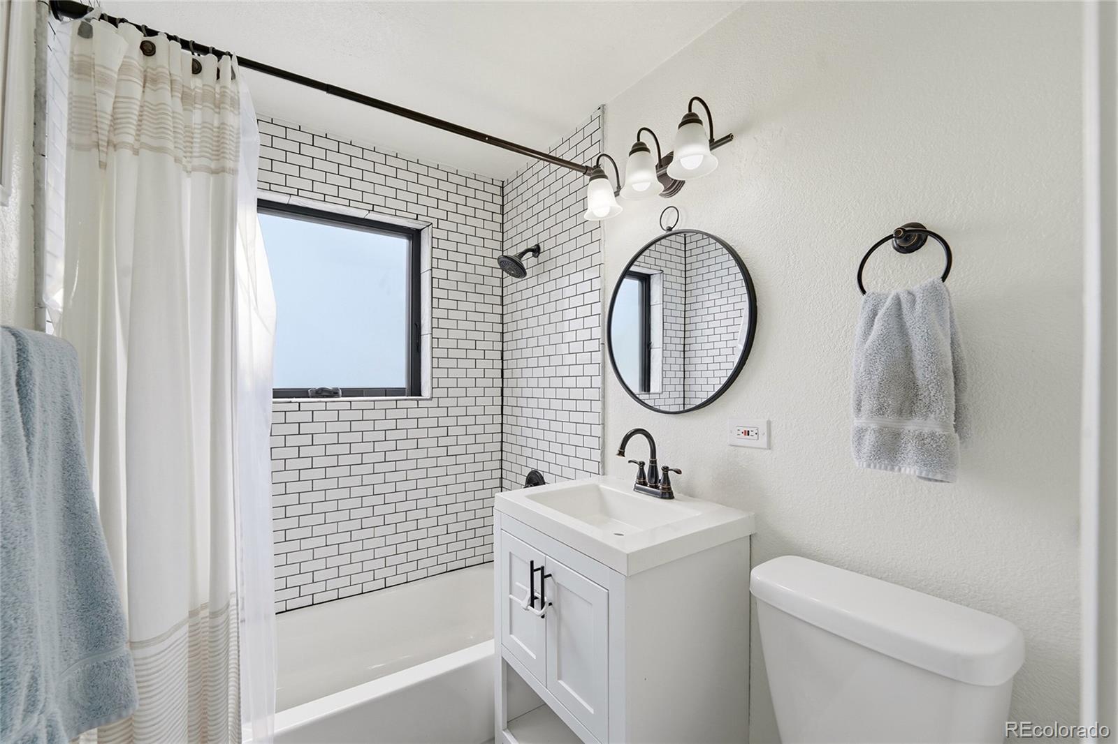 MLS Image #24 for 3030  sheridan boulevard,denver, Colorado