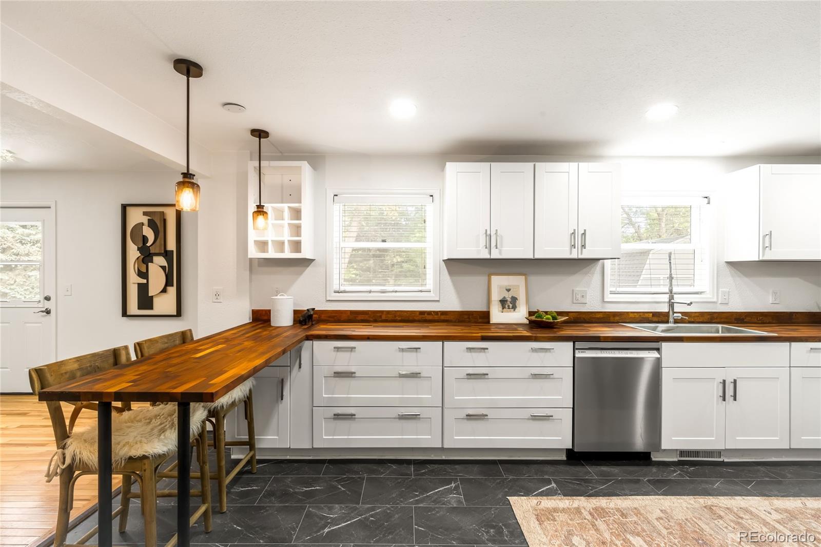MLS Image #4 for 2504  balsam street,lakewood, Colorado