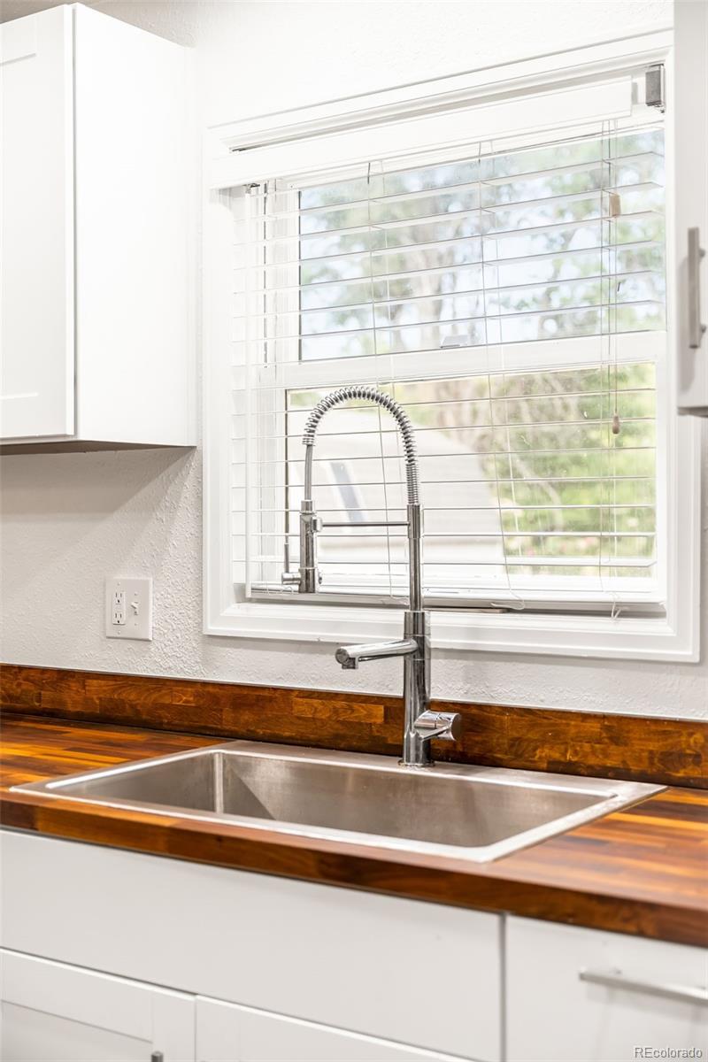 MLS Image #8 for 2504  balsam street,lakewood, Colorado