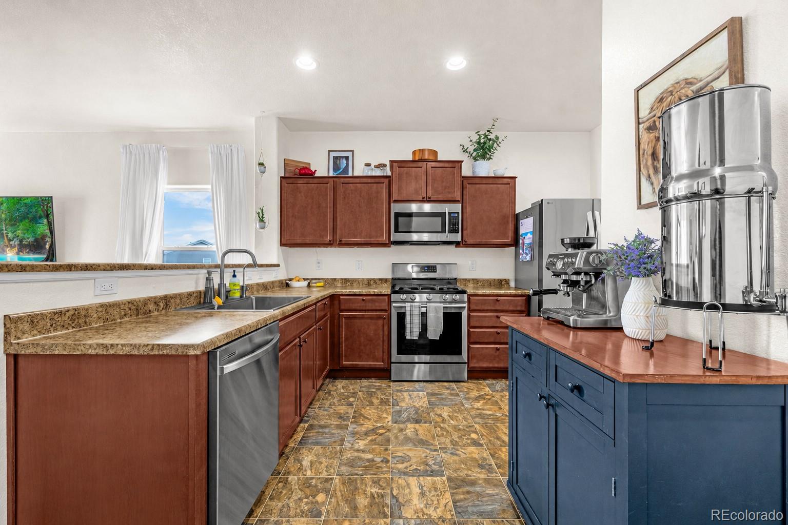 MLS Image #4 for 10036  thunderbolt trail,colorado springs, Colorado