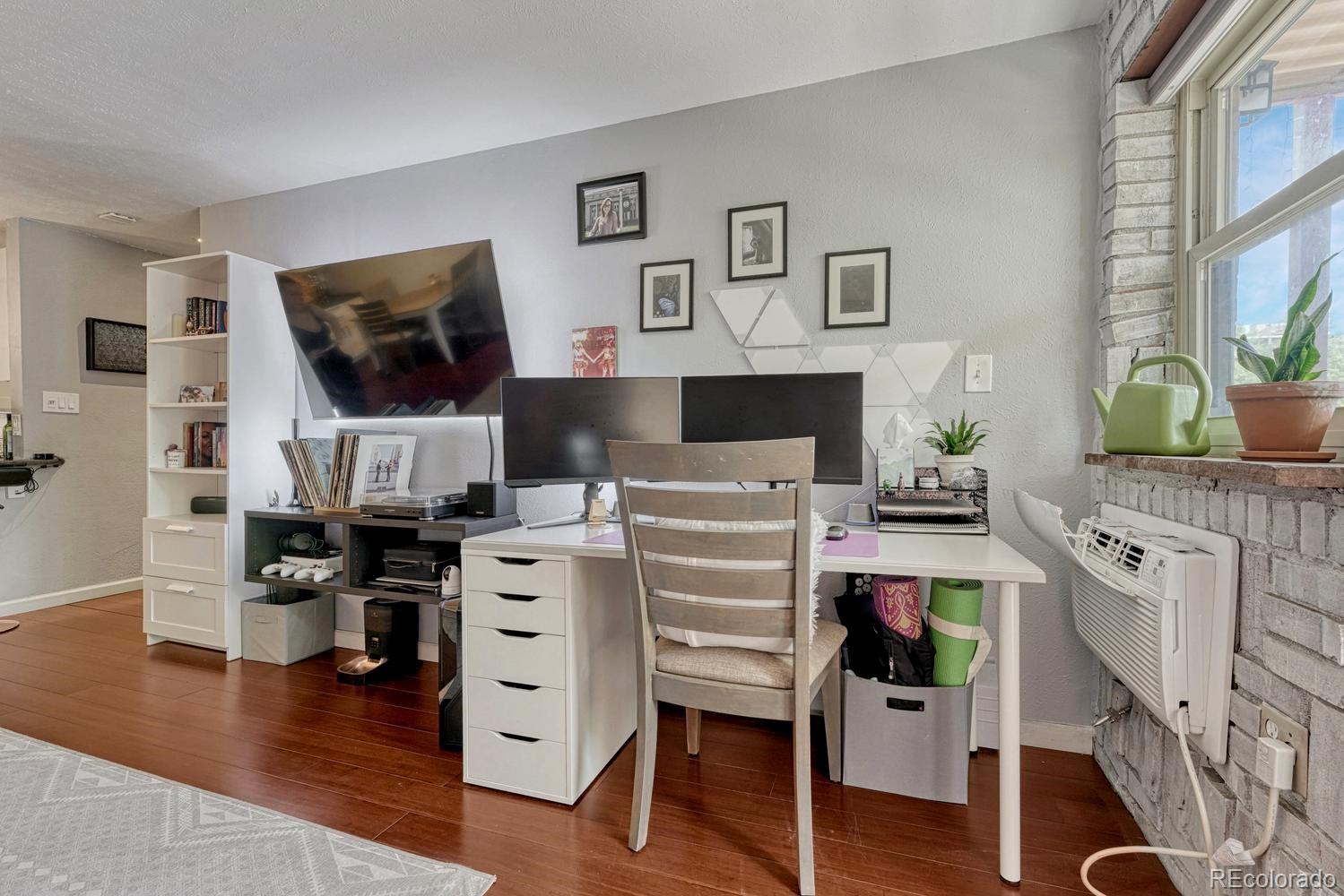 MLS Image #19 for 625 n pennsylvania street,denver, Colorado