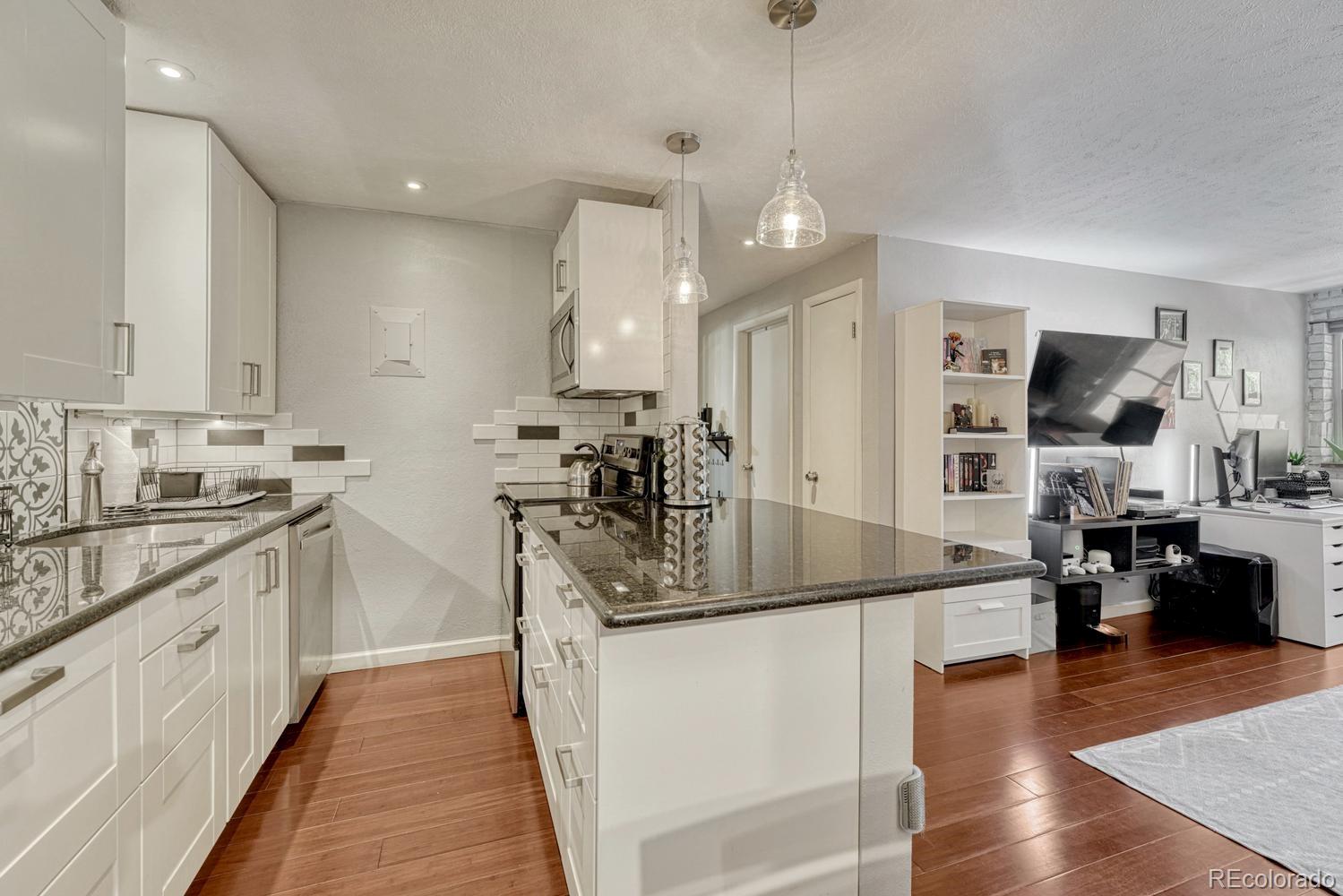 MLS Image #7 for 625 n pennsylvania street,denver, Colorado