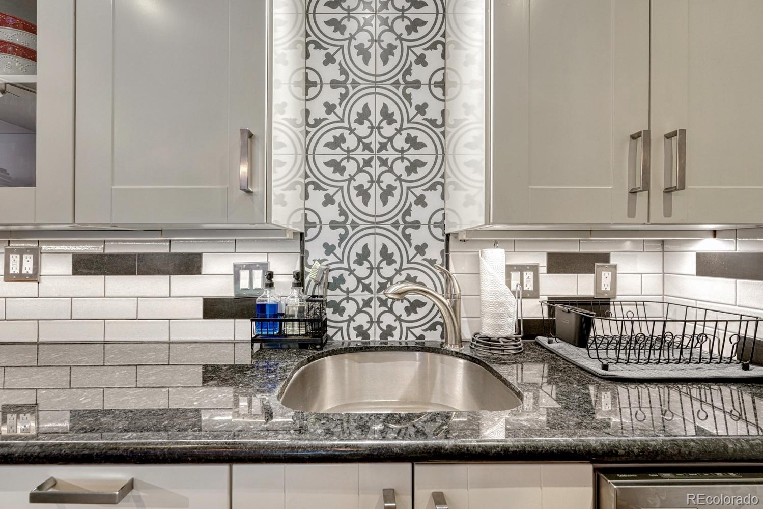 MLS Image #9 for 625 n pennsylvania street,denver, Colorado