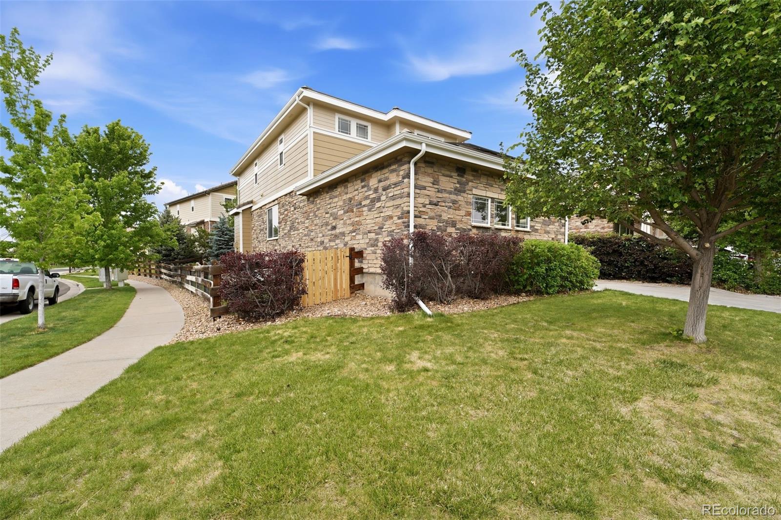 MLS Image #2 for 23469 e ottawa place,aurora, Colorado