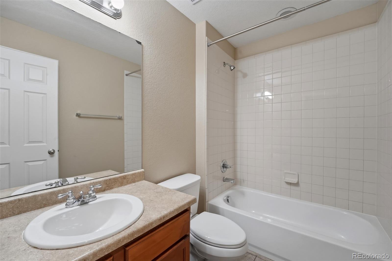 MLS Image #23 for 23469 e ottawa place,aurora, Colorado