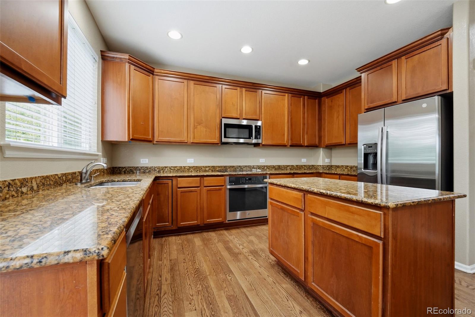 MLS Image #9 for 23469 e ottawa place,aurora, Colorado