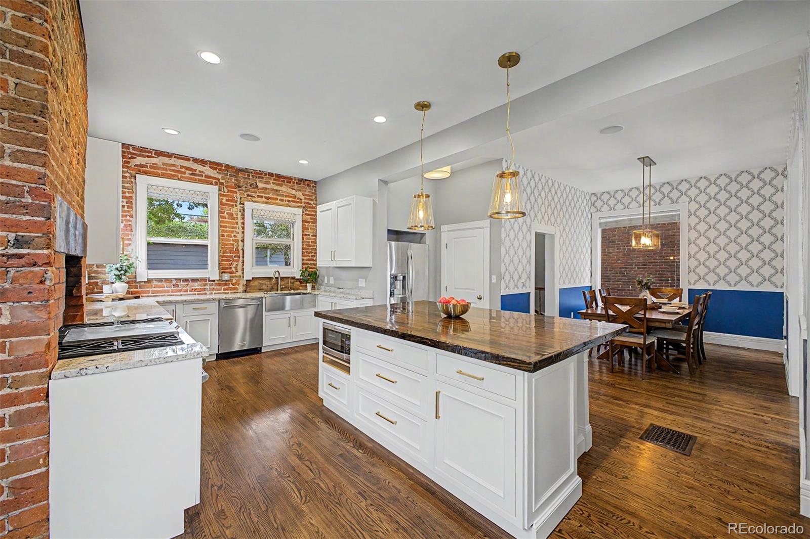 MLS Image #13 for 2080 n clarkson street,denver, Colorado