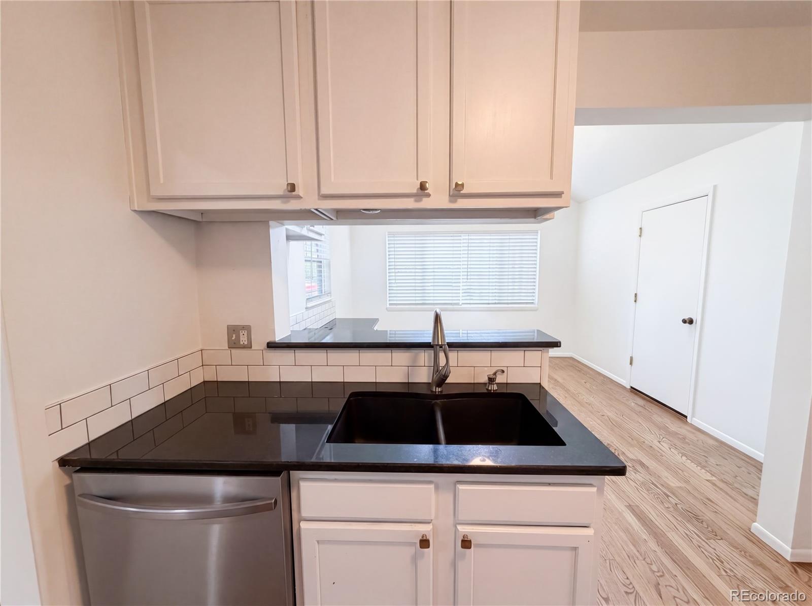 MLS Image #7 for 1741 s krameria way,denver, Colorado