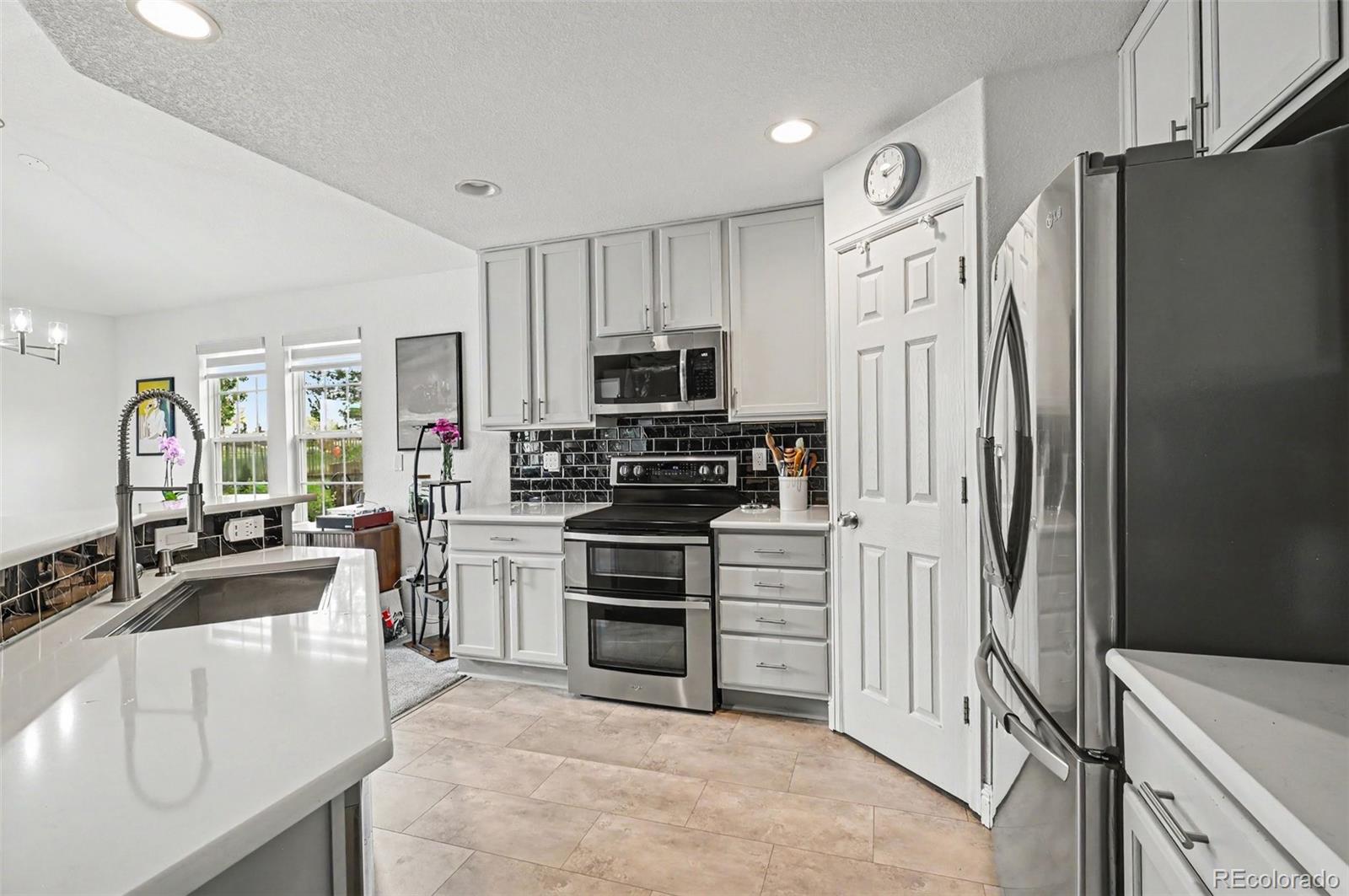 MLS Image #8 for 7858 s zante court,aurora, Colorado