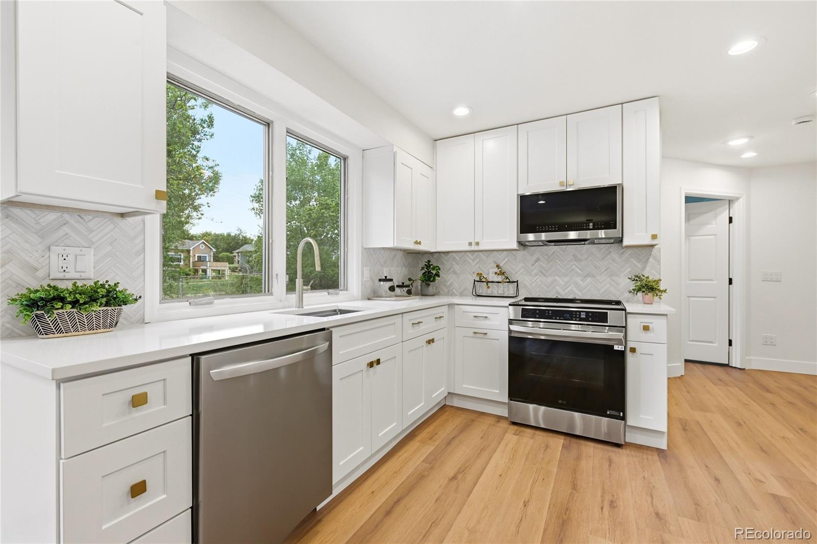MLS Image #13 for 11766 w radcliff avenue,morrison, Colorado