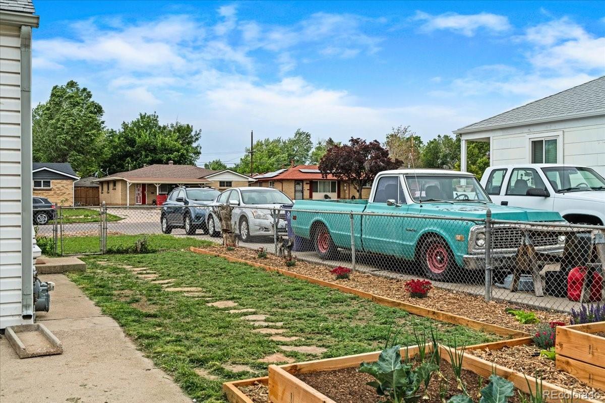 MLS Image #36 for 1860 s zuni street,denver, Colorado