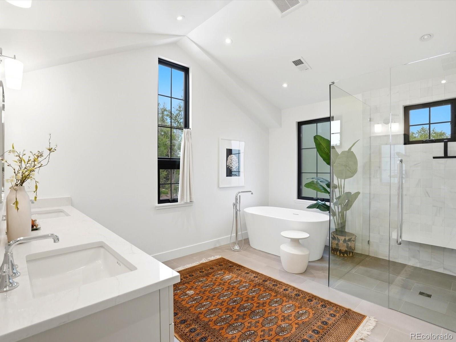 MLS Image #31 for 2900 s madison street,denver, Colorado
