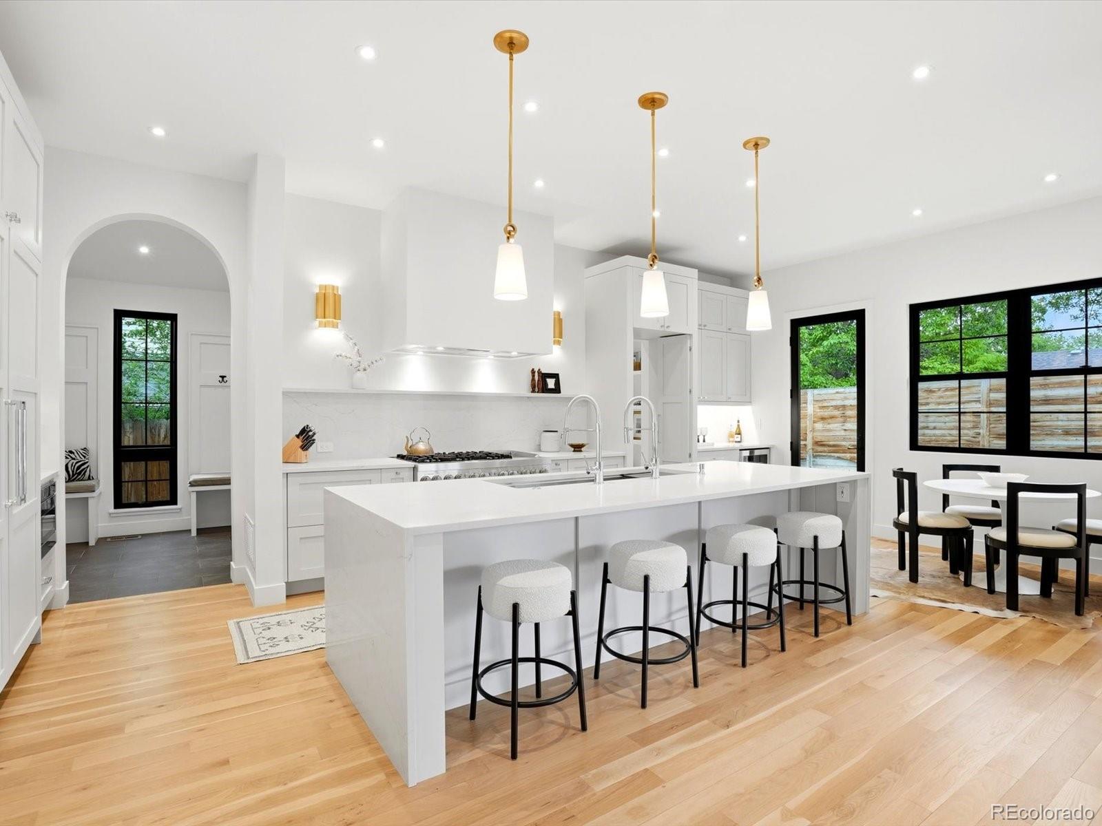 MLS Image #4 for 2900 s madison street,denver, Colorado
