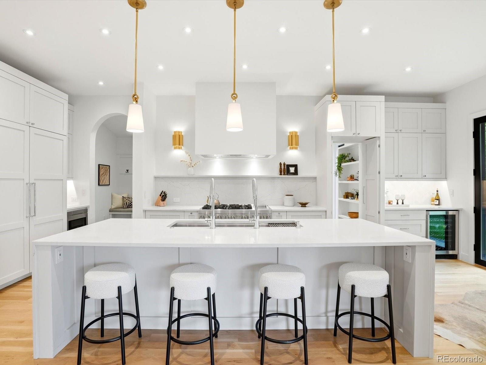 MLS Image #6 for 2900 s madison street,denver, Colorado
