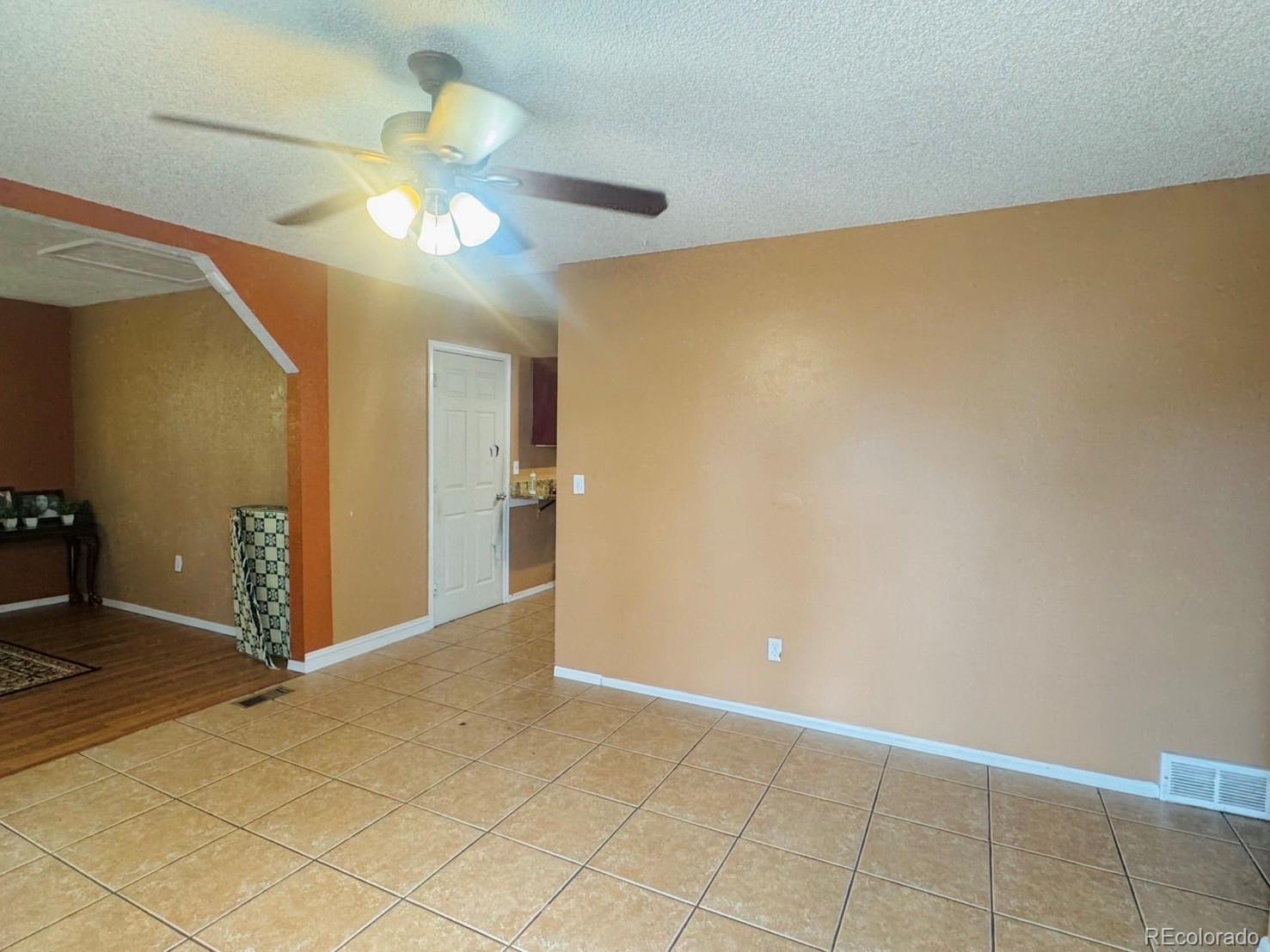 MLS Image #11 for 823 s moline street,aurora, Colorado