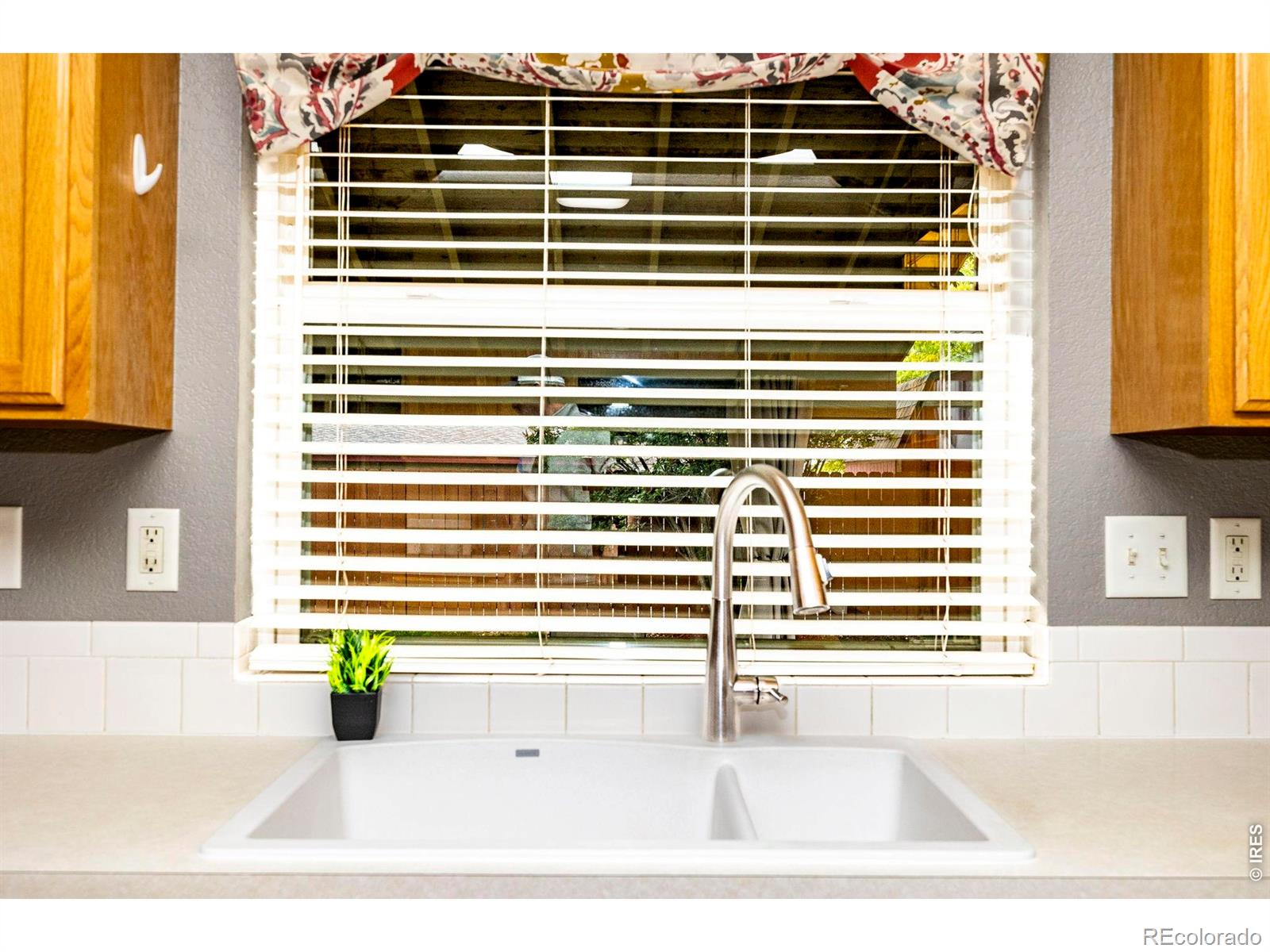 MLS Image #11 for 1110  alpine court,windsor, Colorado