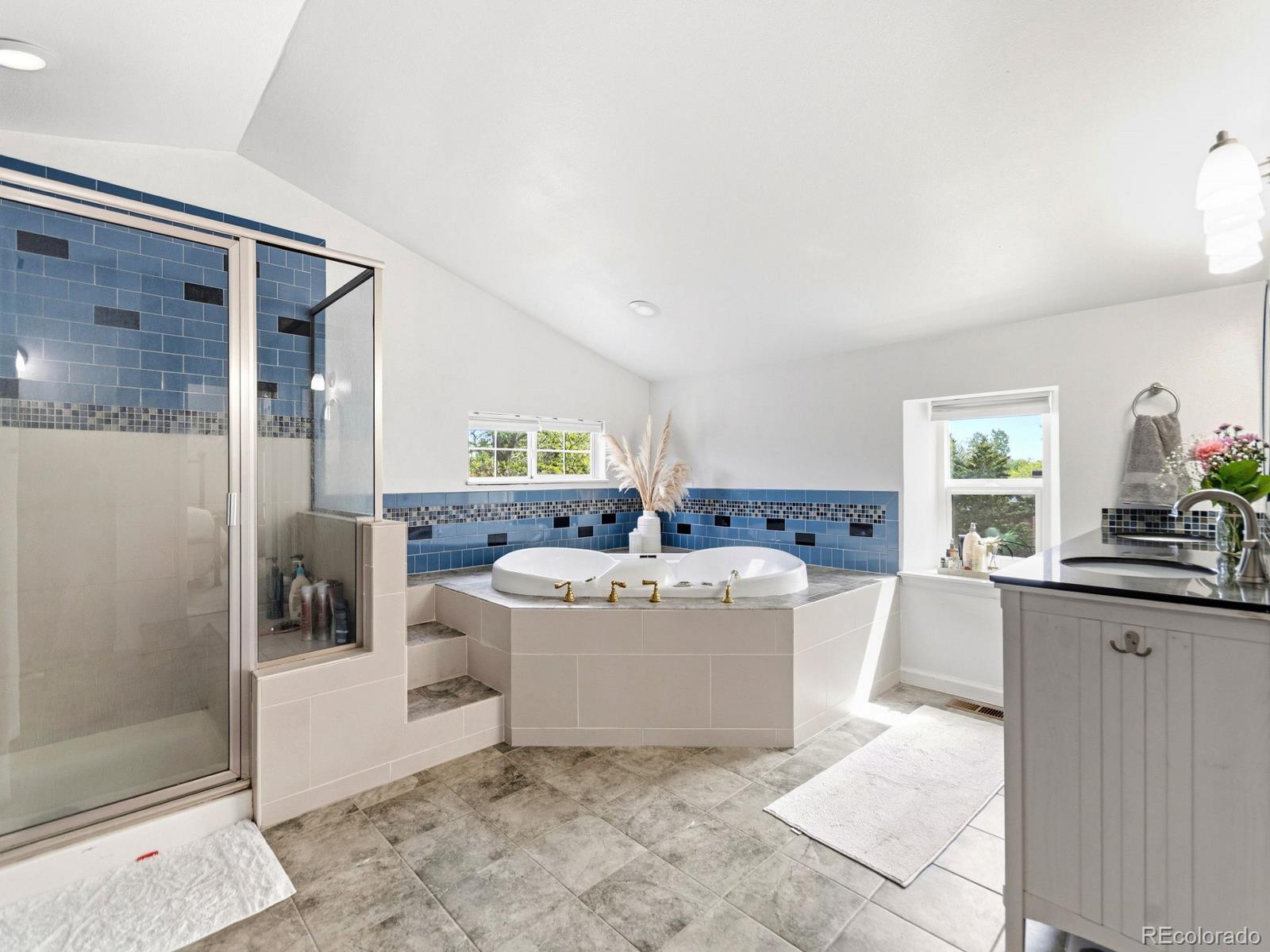 MLS Image #20 for 1605 s kearney street,denver, Colorado